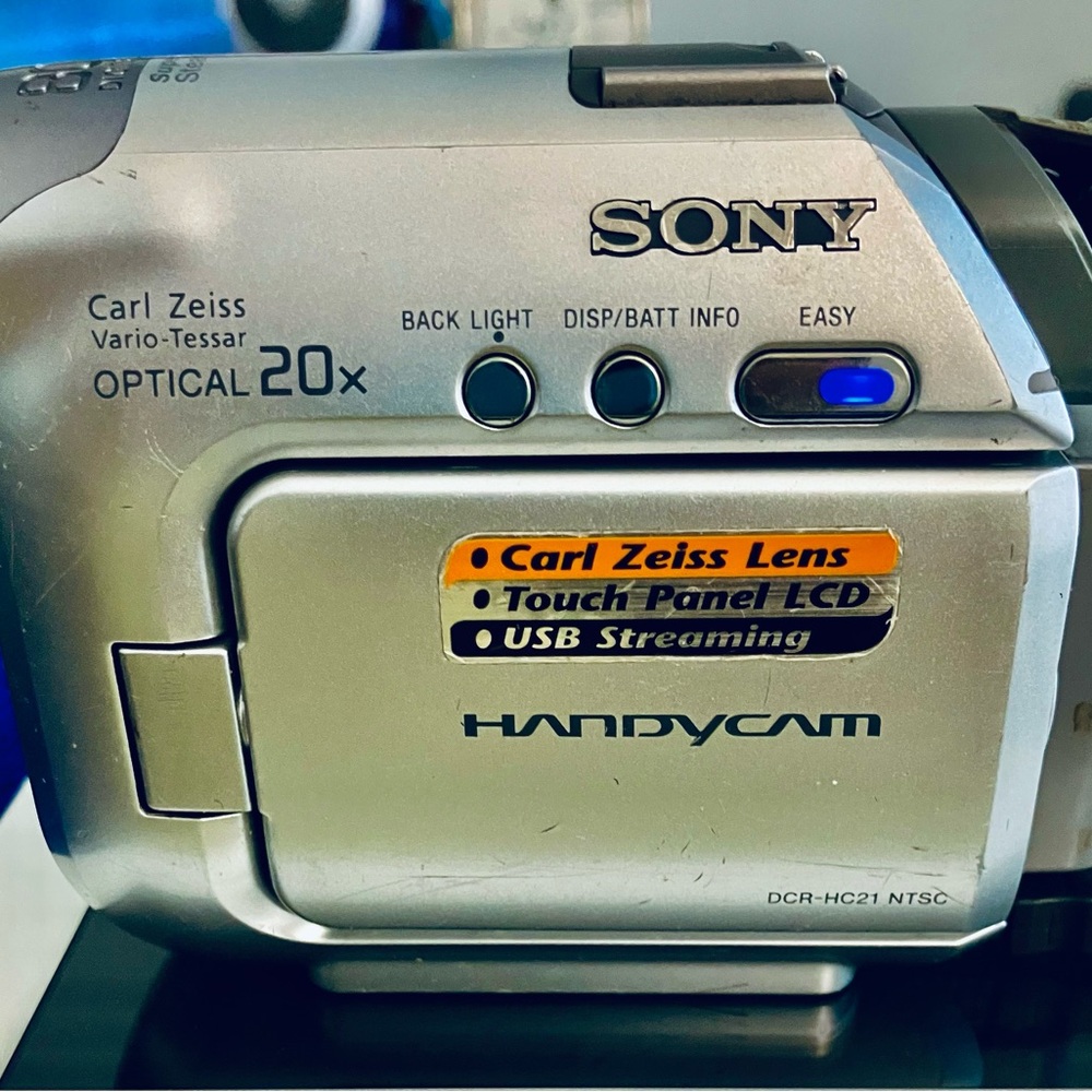 Sony Handycam HC-21  - Cassette Camcorder Free DV Tape Included